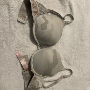 Victoria's Secret PINK Camo Bra